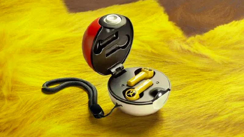 Razer lança fones de ouvido com pokébola como carregador