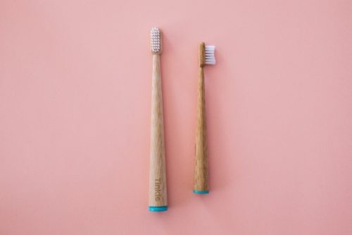 tinkle co pink escova de dentes designe