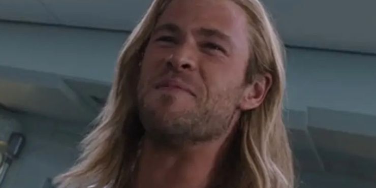 Chris Hemsworth como Thor em Vingadores